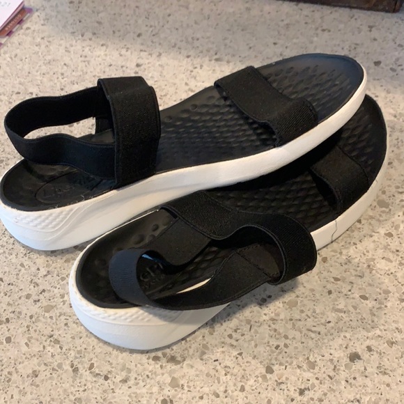 CROCS | Shoes | Croc Lite Ride Sandals With Elastic Straps | Poshmark